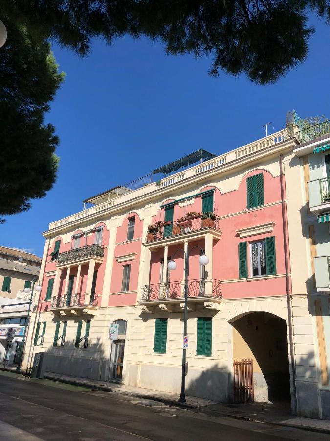 Lungomare Portoturistico Panzió Chiavari Kültér fotó
