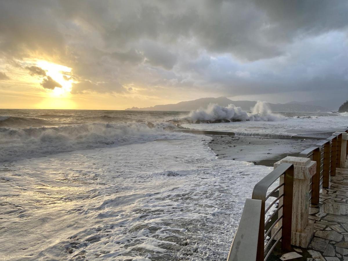 Lungomare Portoturistico Panzió Chiavari Kültér fotó